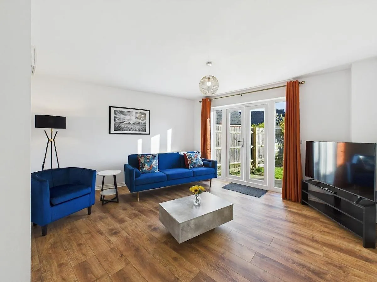 New Prestbury Place By Signature Stays - 5 Bedroom House Near Cheltenham Racecourse