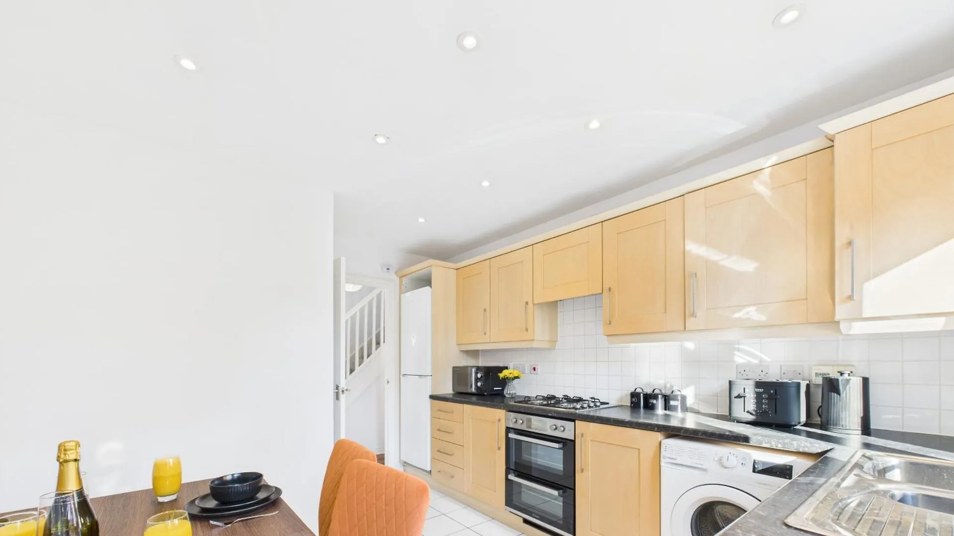 New Prestbury Place By Signature Stays - 5 Bedroom House Near Cheltenham Racecourse United Kingdom