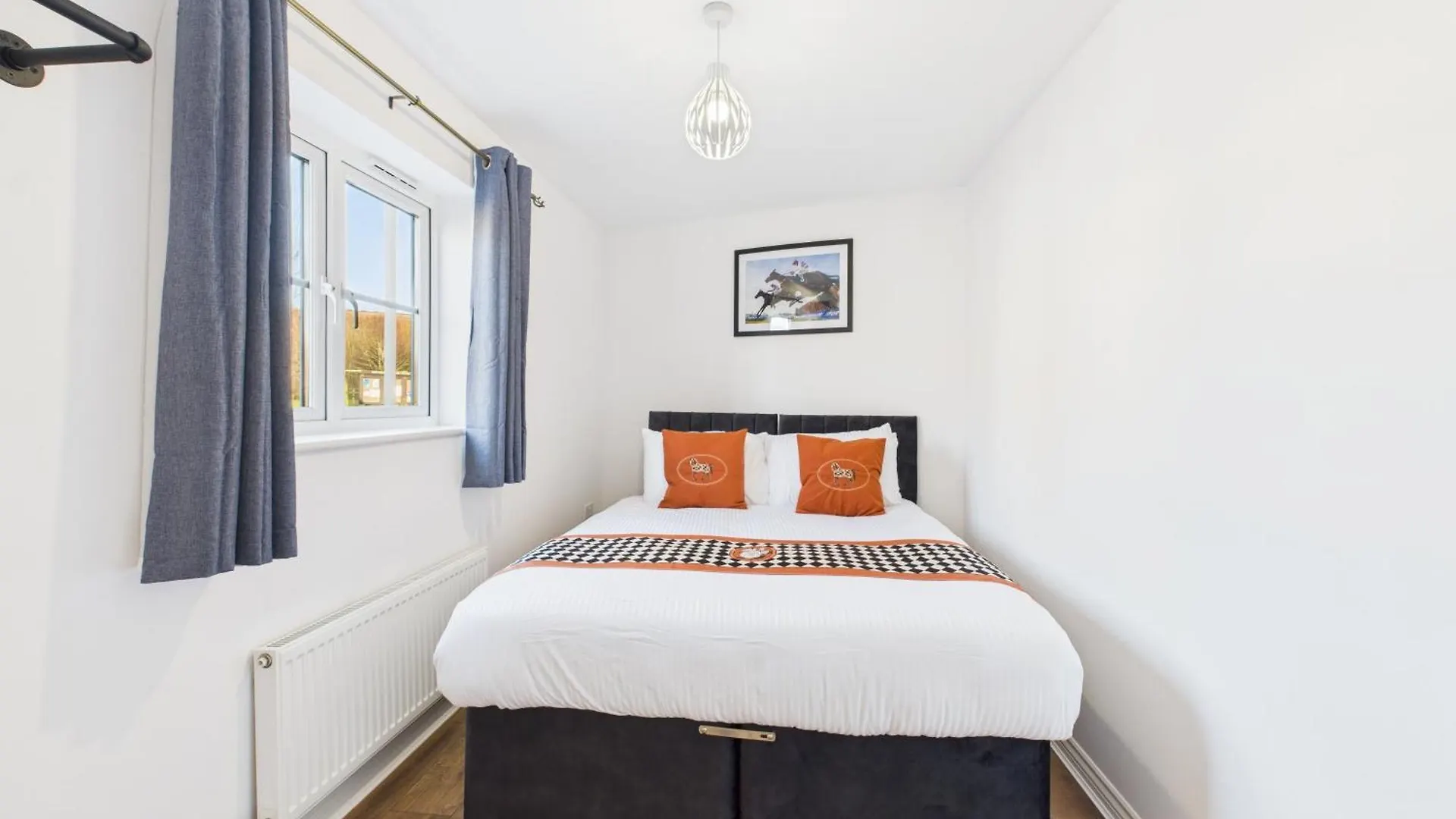 Holiday home New Prestbury Place By Signature Stays - 5 Bedroom House Near Cheltenham Racecourse United Kingdom