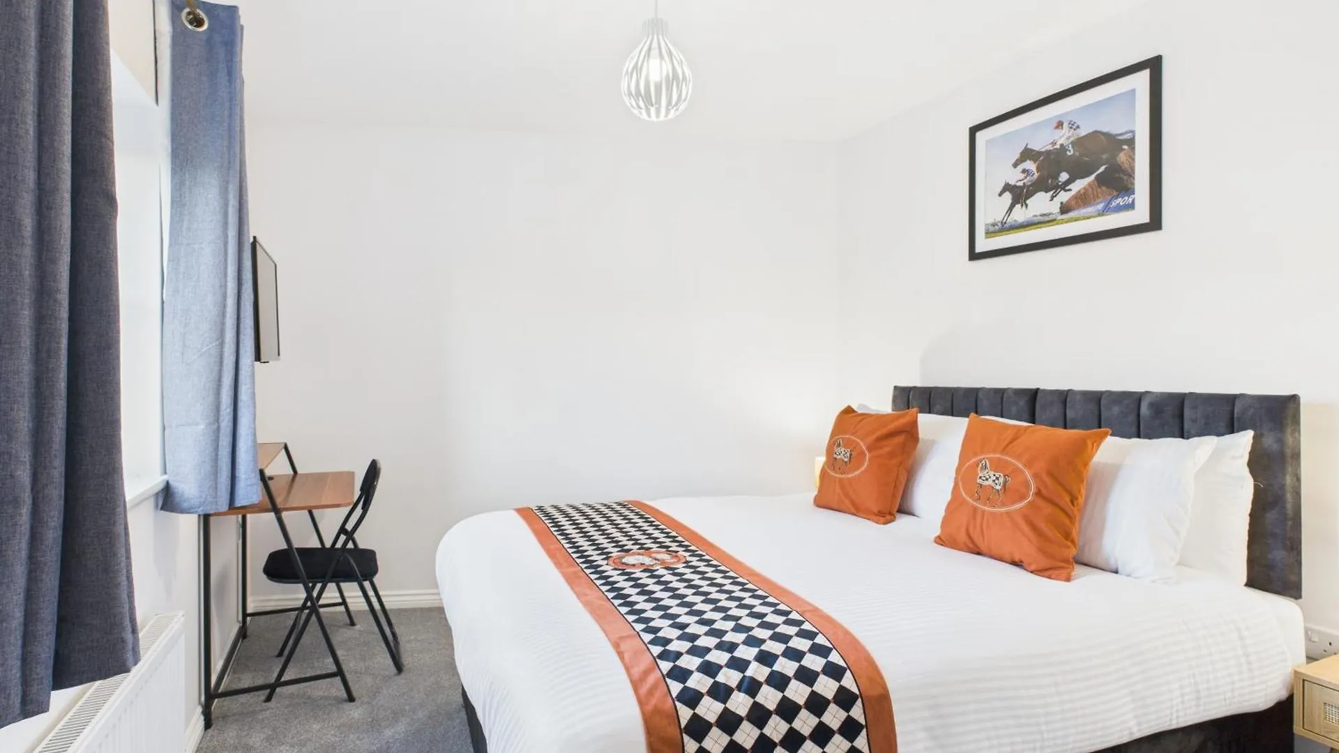 New Prestbury Place By Signature Stays - 5 Bedroom House Near Cheltenham Racecourse Holiday home
