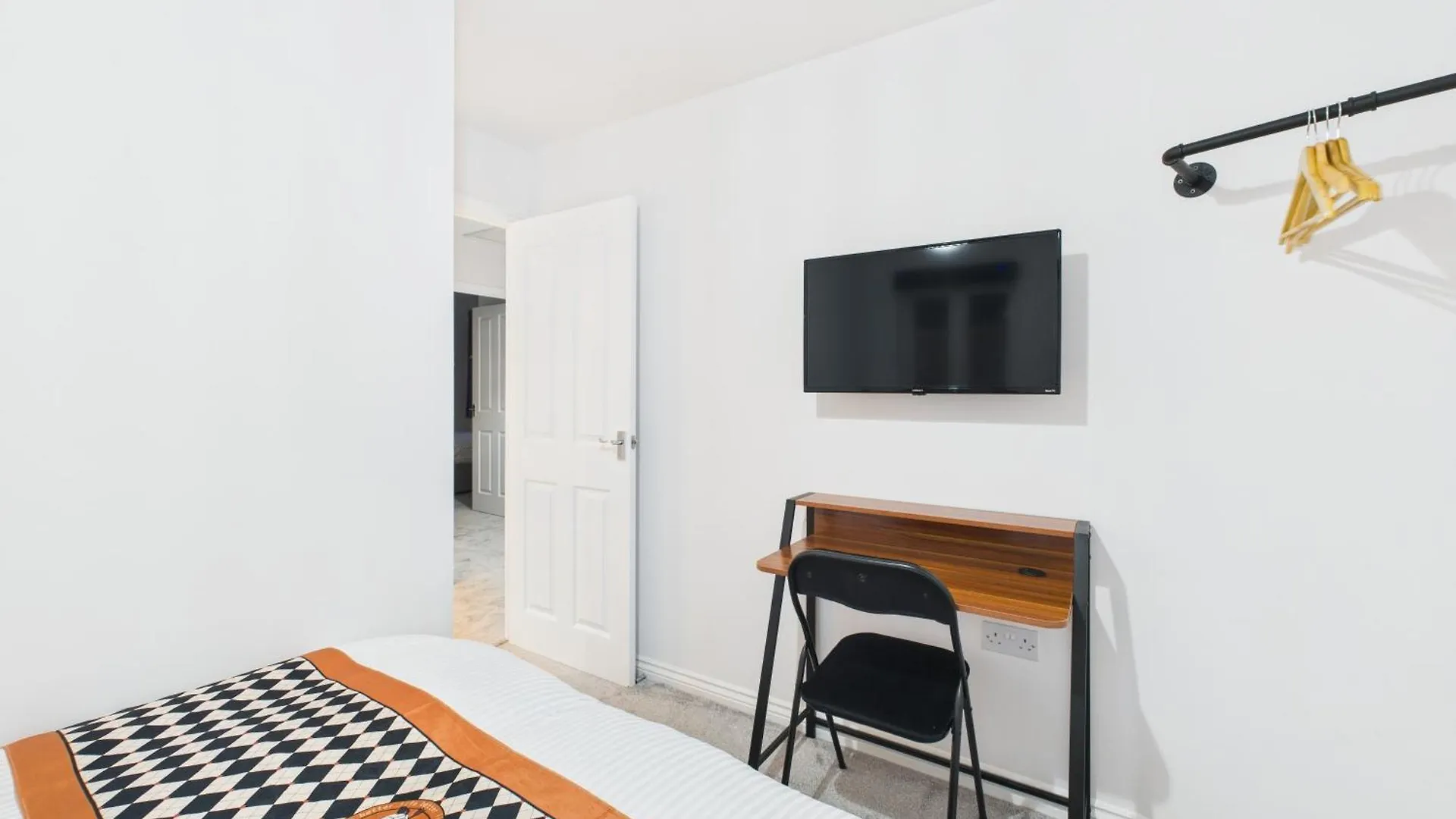 New Prestbury Place By Signature Stays - 5 Bedroom House Near Cheltenham Racecourse