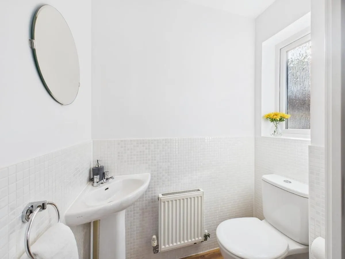 New Prestbury Place By Signature Stays - 5 Bedroom House Near Cheltenham Racecourse