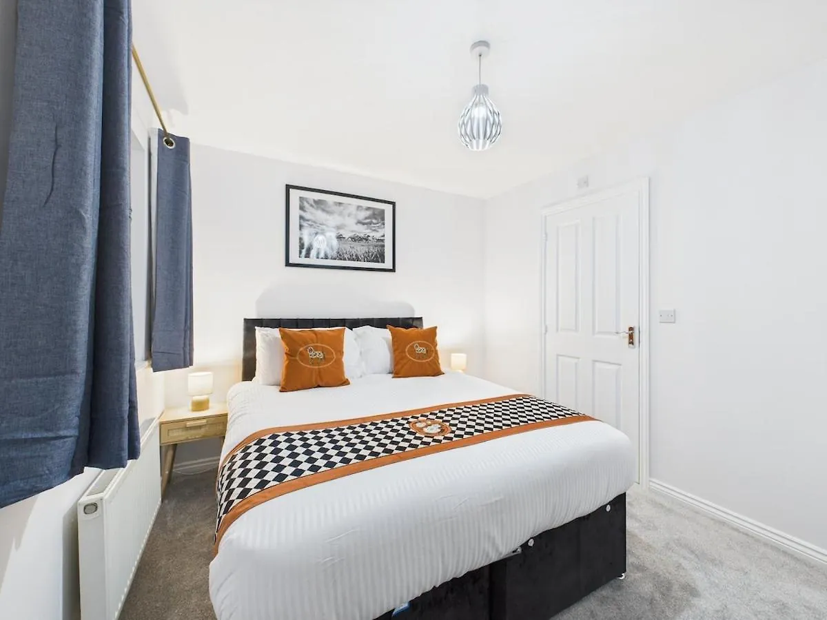 New Prestbury Place By Signature Stays - 5 Bedroom House Near Cheltenham Racecourse 0*,