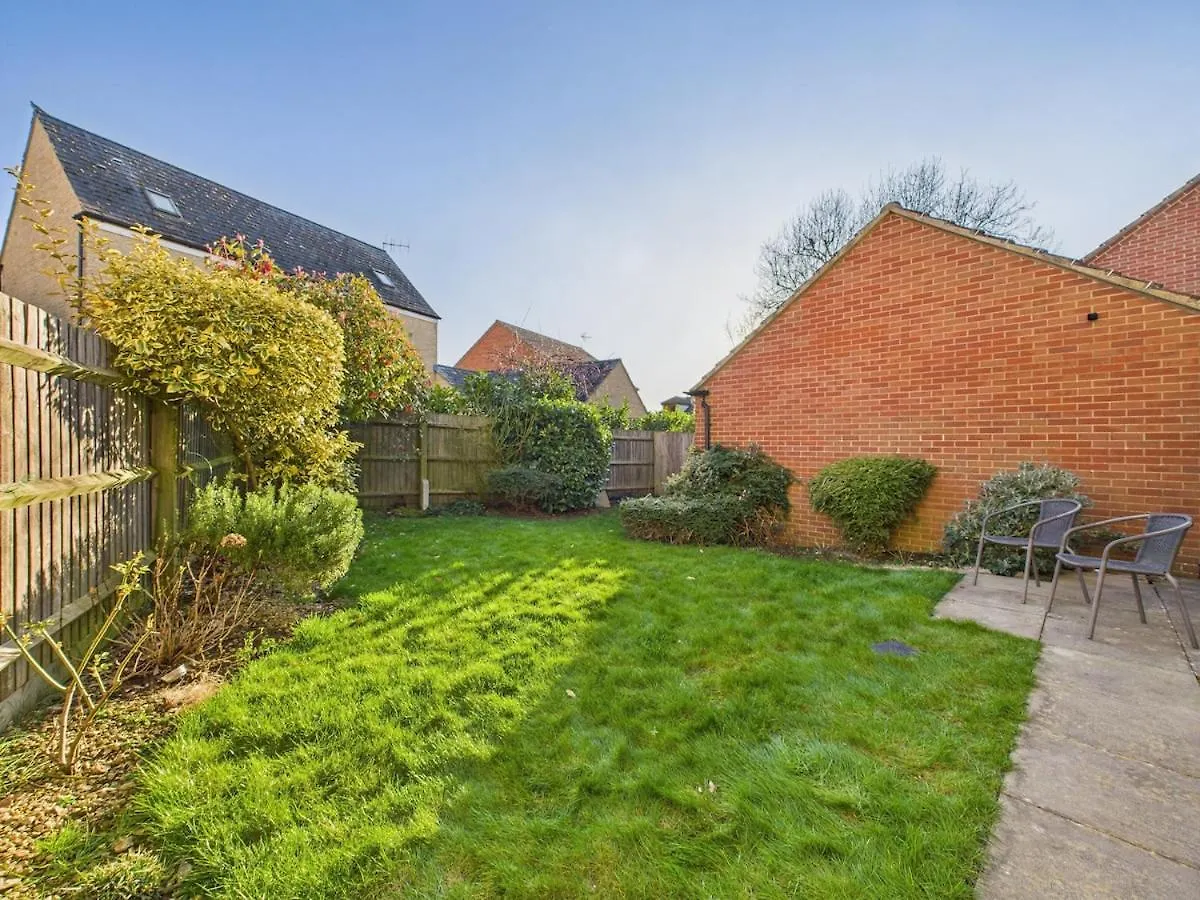 Holiday home New Prestbury Place By Signature Stays - 5 Bedroom House Near Cheltenham Racecourse
