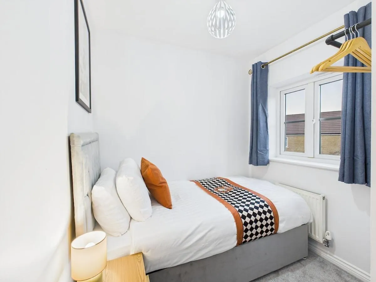 New Prestbury Place By Signature Stays - 5 Bedroom House Near Cheltenham Racecourse 0*,  United Kingdom