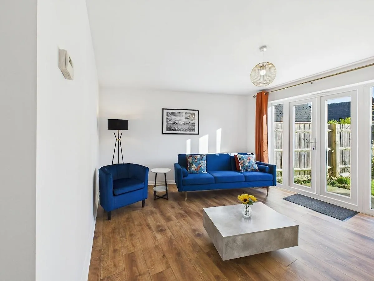 Holiday home New Prestbury Place By Signature Stays - 5 Bedroom House Near Cheltenham Racecourse United Kingdom