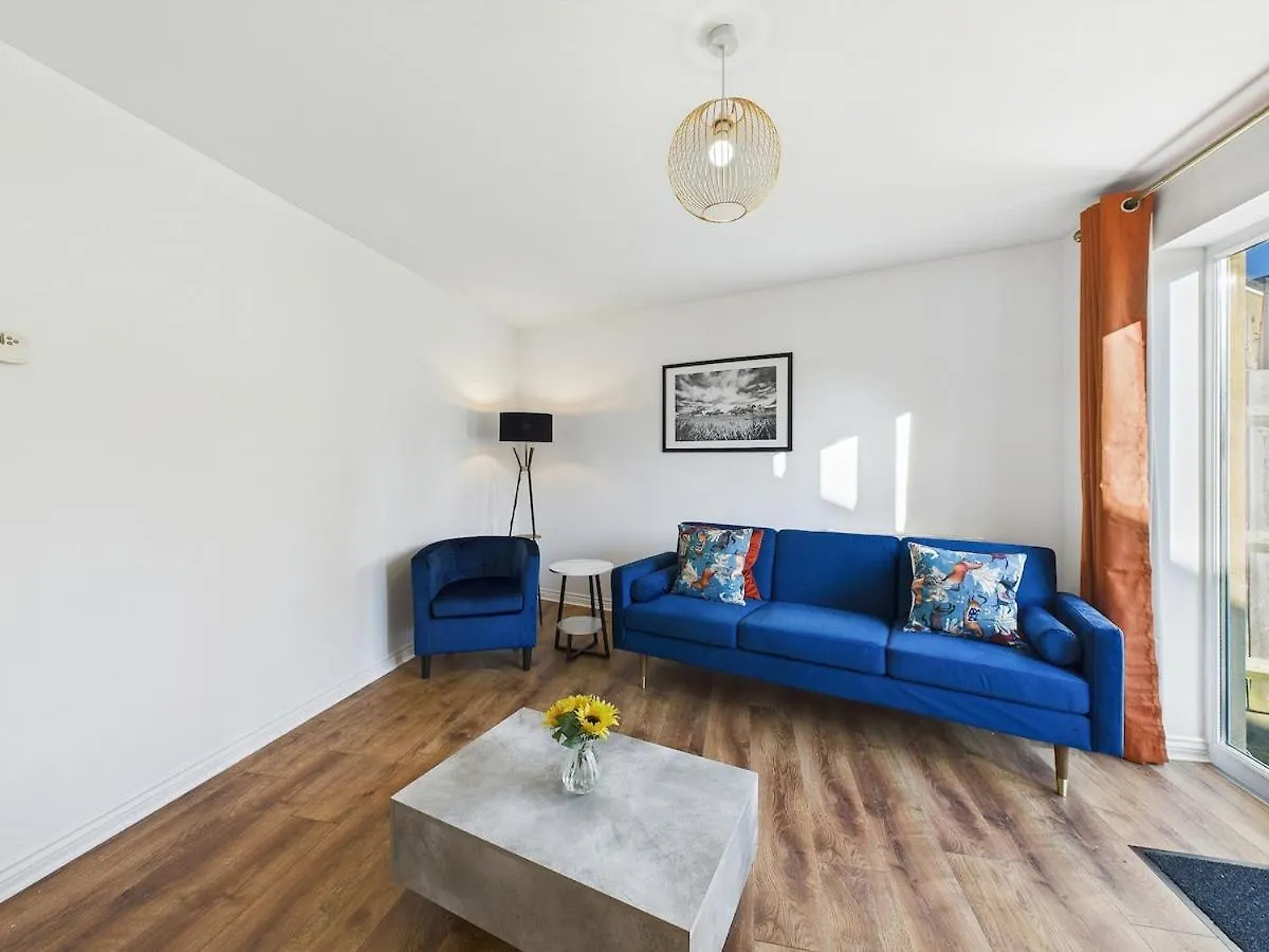 New Prestbury Place By Signature Stays - 5 Bedroom House Near Cheltenham Racecourse United Kingdom